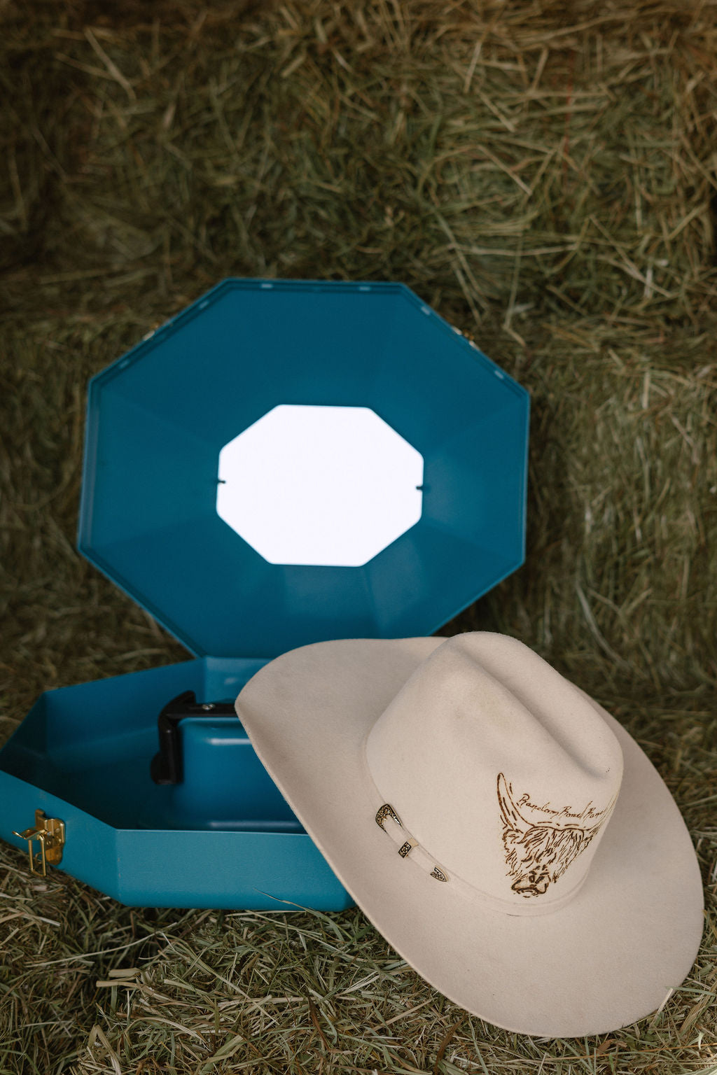 Random Road Ranch Cowgirl Hat Case